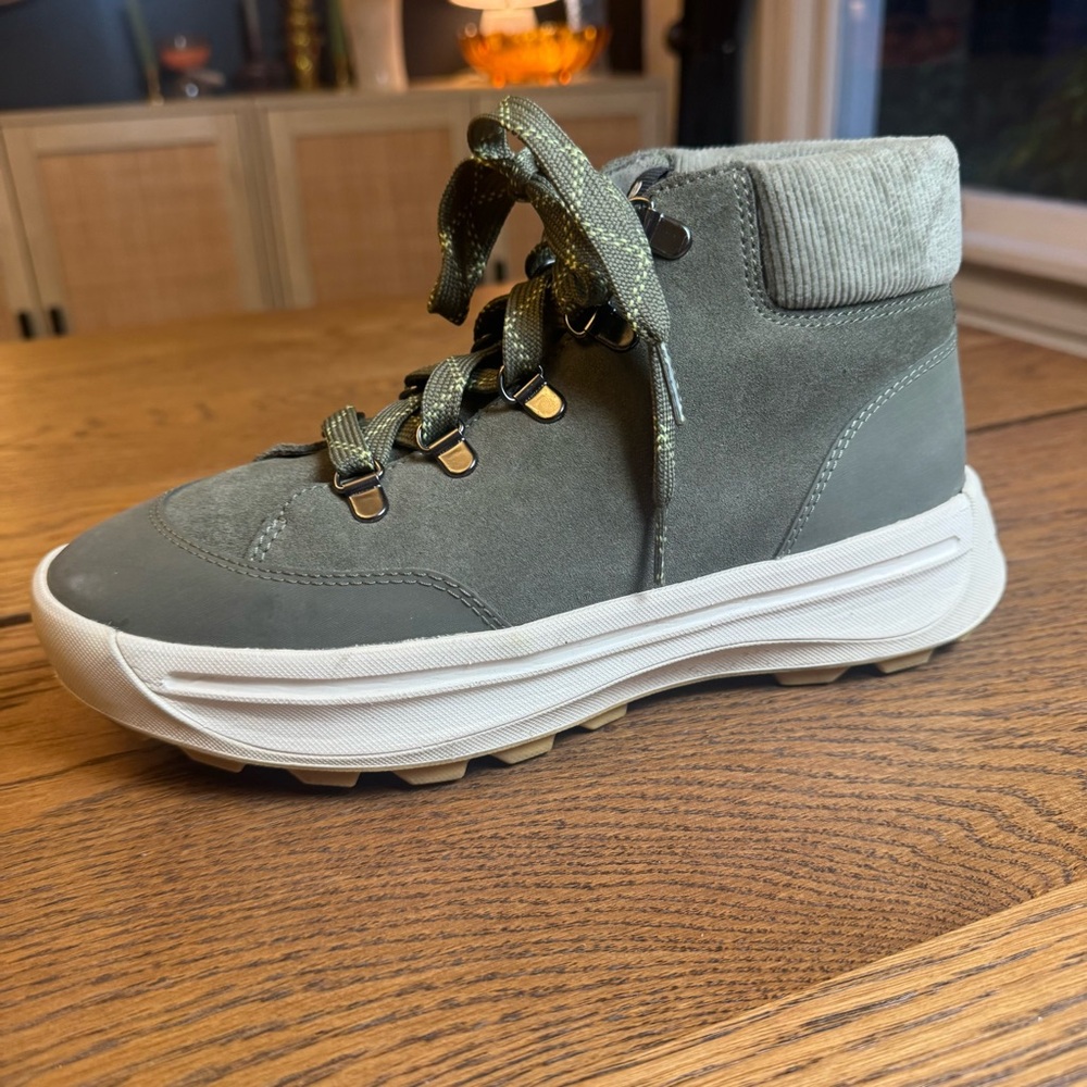 Sorel Women's Ona 53‎ Hiker  Olive High-Top Sneakers Boots hiking Women’s 9.5 - Picture 8 of 11